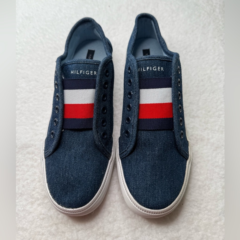 Tommy Hilfiger Annie Blue Denim‎ Slip-On Logo Sneakers Women's Sz 6.5W New!
